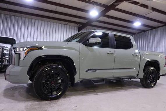 TOYOTA TUNDRA 2025 5TFWA5DB6SX261465 image