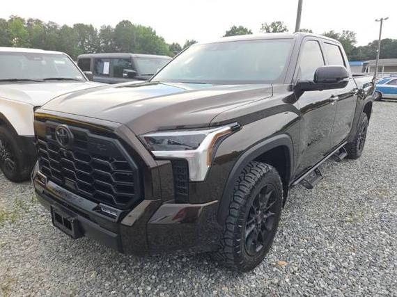 TOYOTA TUNDRA 2025 5TFWA5DB5SX273395 image