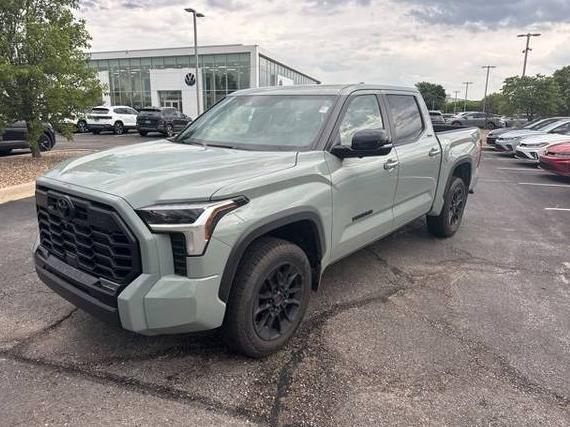 TOYOTA TUNDRA 2025 5TFWA5DB8SX241721 image