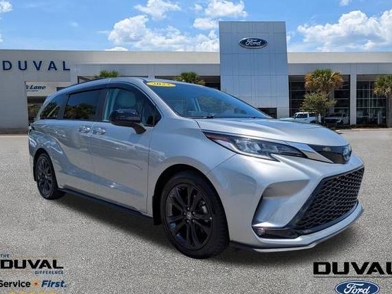 TOYOTA SIENNA 2023 5TDDRKECXPS166894 image