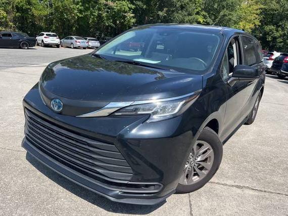 TOYOTA SIENNA 2023 5TDKRKEC8PS151477 image