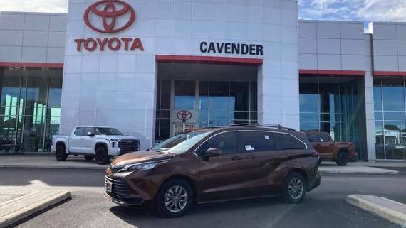 TOYOTA SIENNA 2023 5TDBRKEC2PS178514 image