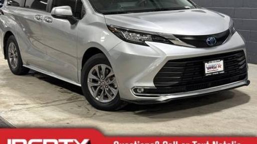 TOYOTA SIENNA 2023 5TDYRKEC0PS151418 image