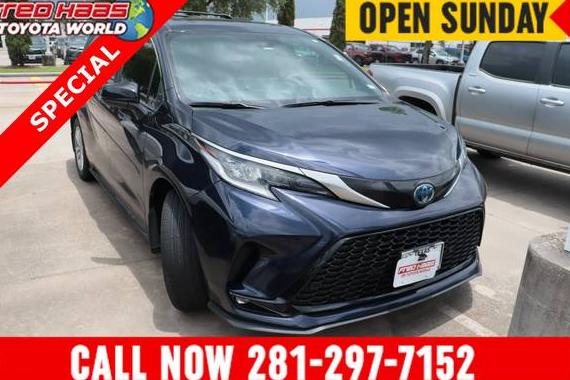 TOYOTA SIENNA 2023 5TDDSKFC3PS091328 image