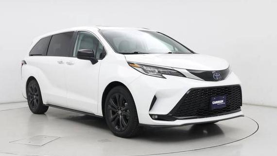 TOYOTA SIENNA 2023 5TDXRKEC9PS170075 image