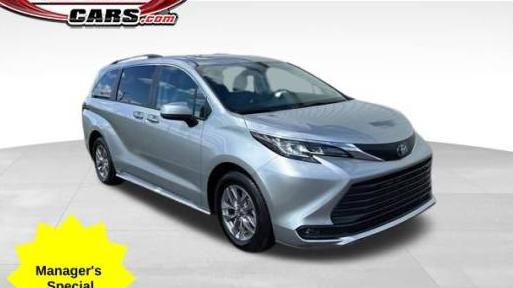 TOYOTA SIENNA 2023 5TDYRKEC5PS161510 image