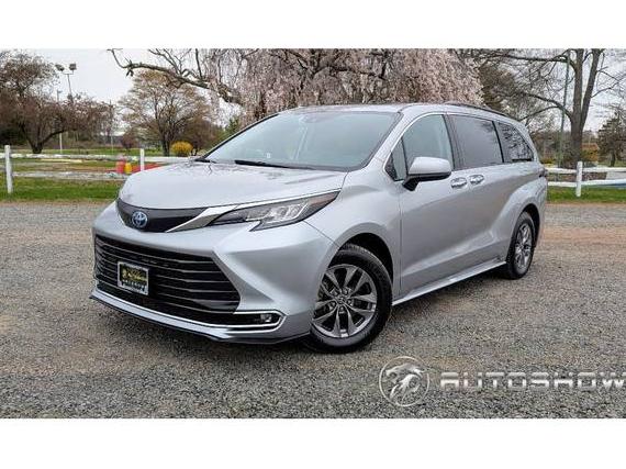 TOYOTA SIENNA 2023 5TDYRKEC8PS160271 image