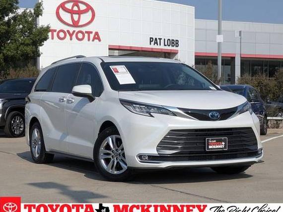 TOYOTA SIENNA 2023 5TDZSKFC0PS096962 image