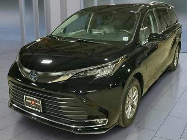 TOYOTA SIENNA 2023 5TDJSKFC6PS092301 image