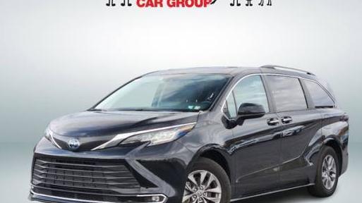 TOYOTA SIENNA 2023 5TDYRKEC4PS164804 image