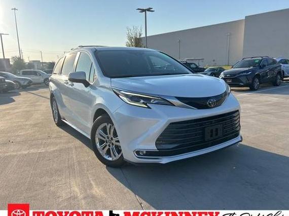 TOYOTA SIENNA 2023 5TDESKFC9PS076529 image