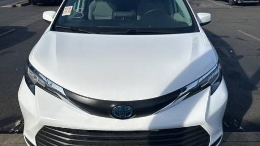 TOYOTA SIENNA 2023 5TDKRKEC7PS162051 image