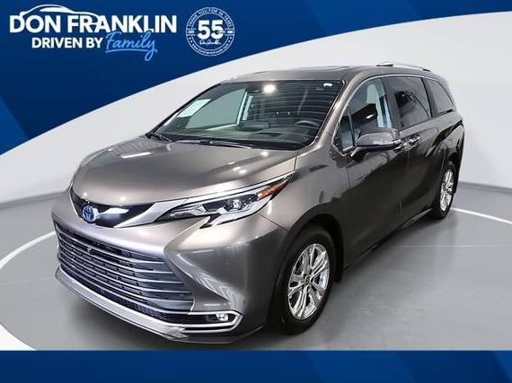 TOYOTA SIENNA 2023 5TDESKFC6PS086855 image