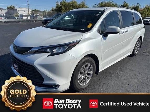 TOYOTA SIENNA 2023 5TDJSKFC3PS080025 image