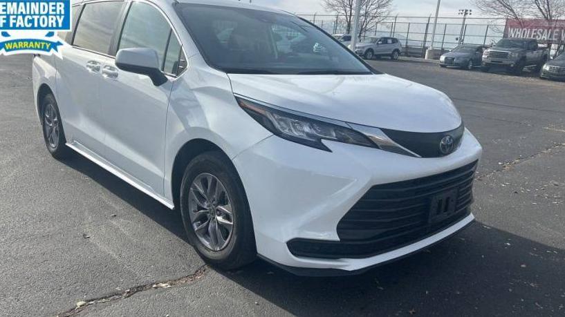 TOYOTA SIENNA 2023 5TDKSKFC9PS092426 image