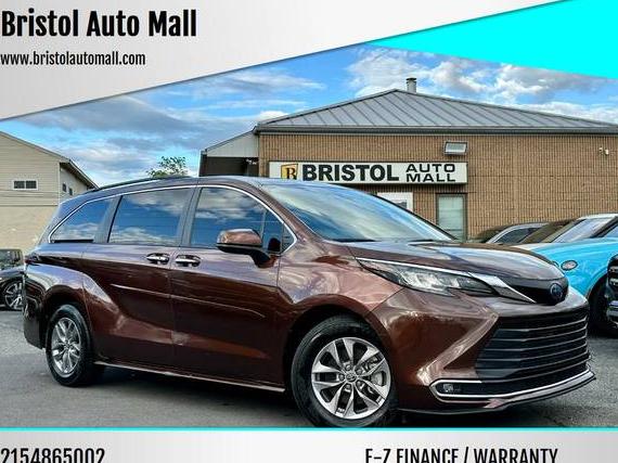 TOYOTA SIENNA 2023 5TDYRKEC7PS156311 image