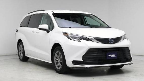 TOYOTA SIENNA 2023 5TDKRKEC4PS160810 image