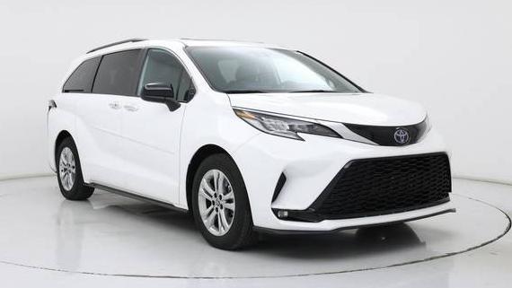 TOYOTA SIENNA 2023 5TDDSKFC2PS083348 image