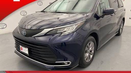 TOYOTA SIENNA 2023 5TDYRKEC3PS143653 image