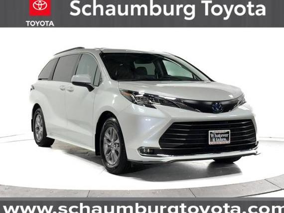 TOYOTA SIENNA 2023 5TDYRKEC4PS157237 image