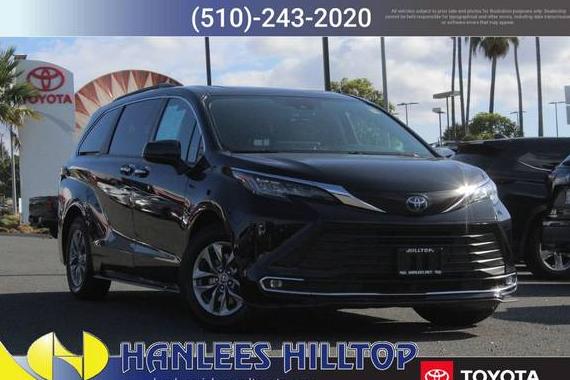 TOYOTA SIENNA 2023 5TDYRKEC0PS164167 image