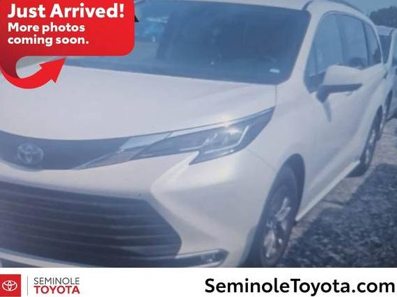 TOYOTA SIENNA 2023 5TDYRKEC5PS165315 image