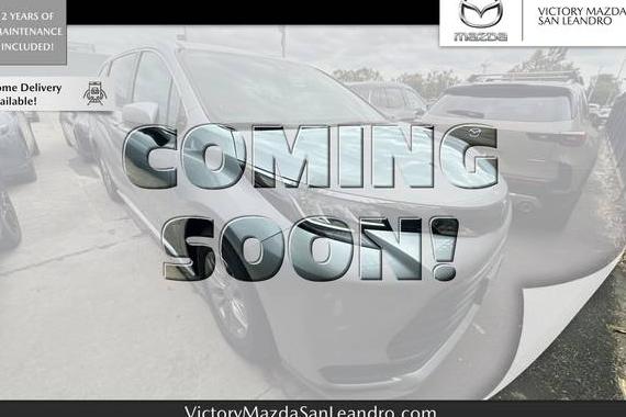 TOYOTA SIENNA 2023 5TDKRKEC9PS162343 image