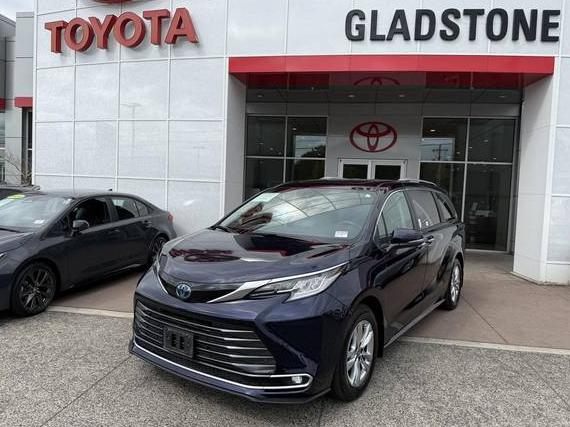 TOYOTA SIENNA 2023 5TDZRKEC8PS156306 image
