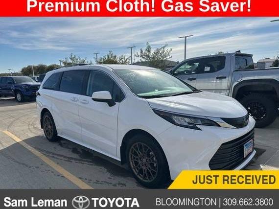 TOYOTA SIENNA 2023 5TDKRKEC9PS149723 image