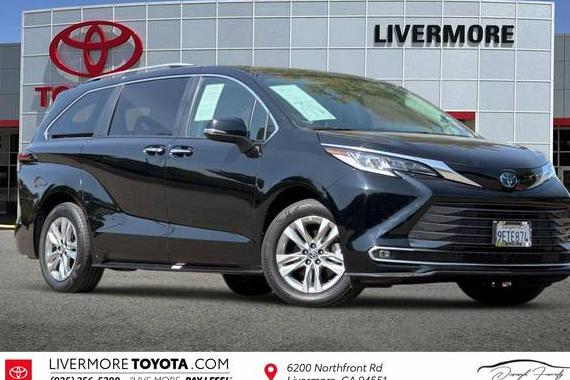 TOYOTA SIENNA 2023 5TDZRKEC5PS146672 image