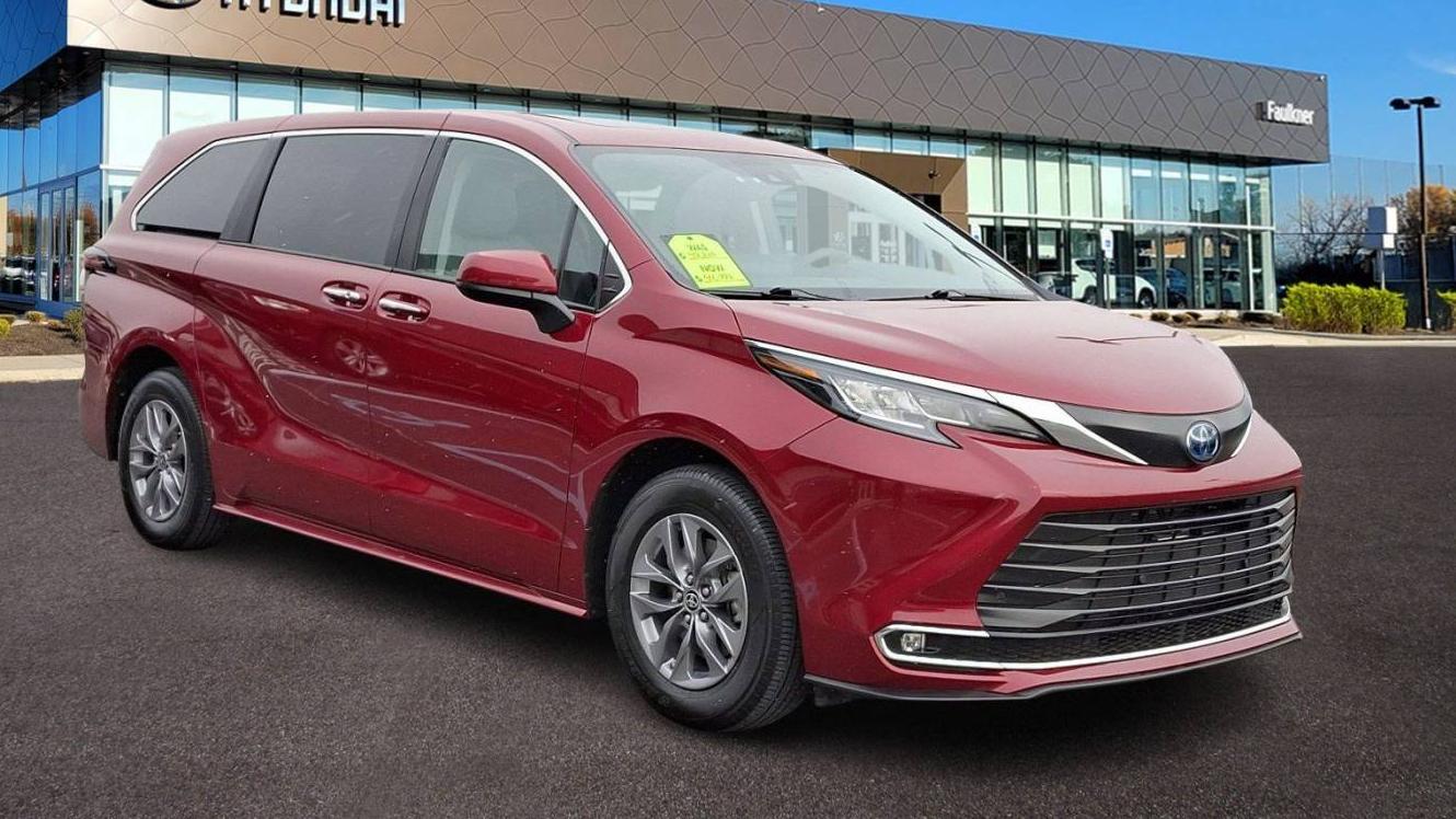 TOYOTA SIENNA 2023 5TDYSKFC5PS095169 image