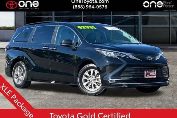 TOYOTA SIENNA 2023 5TDYRKEC1PS167546 image