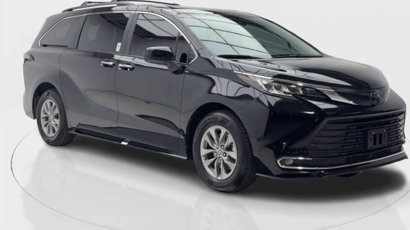 TOYOTA SIENNA 2023 5TDYRKEC3PS173543 image