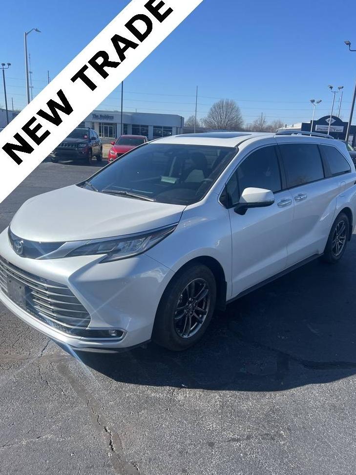 TOYOTA SIENNA 2023 5TDZSKFC7PS099664 image