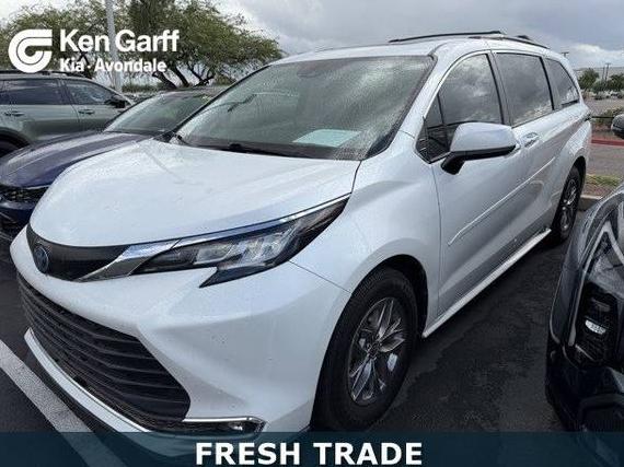 TOYOTA SIENNA 2023 5TDYRKEC7PS140173 image