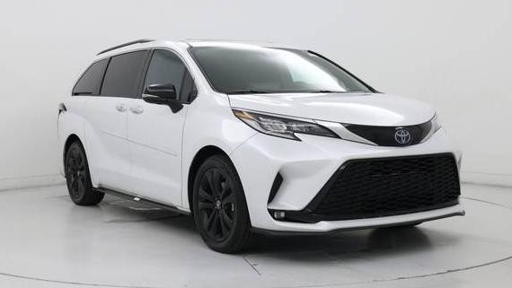 TOYOTA SIENNA 2023 5TDCRKEC4PS156843 image