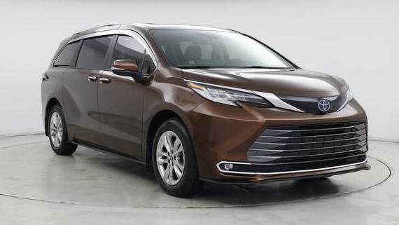 TOYOTA SIENNA 2023 5TDZRKEC5PS170499 image