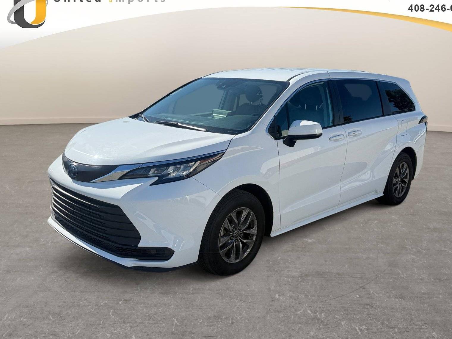 TOYOTA SIENNA 2023 5TDKRKEC2PS161602 image