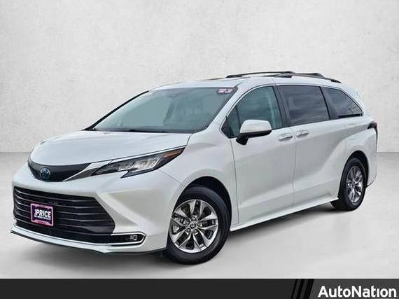 TOYOTA SIENNA 2023 5TDYSKFC8PS079791 image