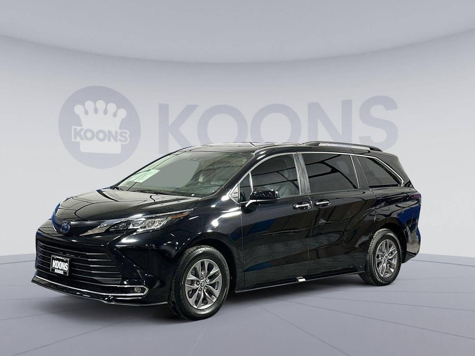 TOYOTA SIENNA 2023 5TDYRKEC8PS153305 image