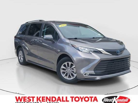 TOYOTA SIENNA 2023 5TDYRKEC4PS148554 image
