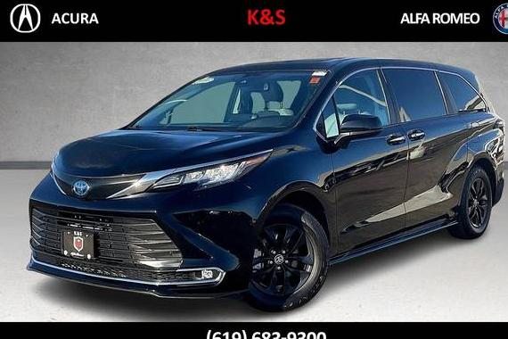 TOYOTA SIENNA 2023 5TDYRKEC9PS142135 image