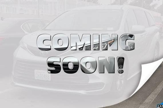 TOYOTA SIENNA 2023 5TDKRKEC6PS172165 image