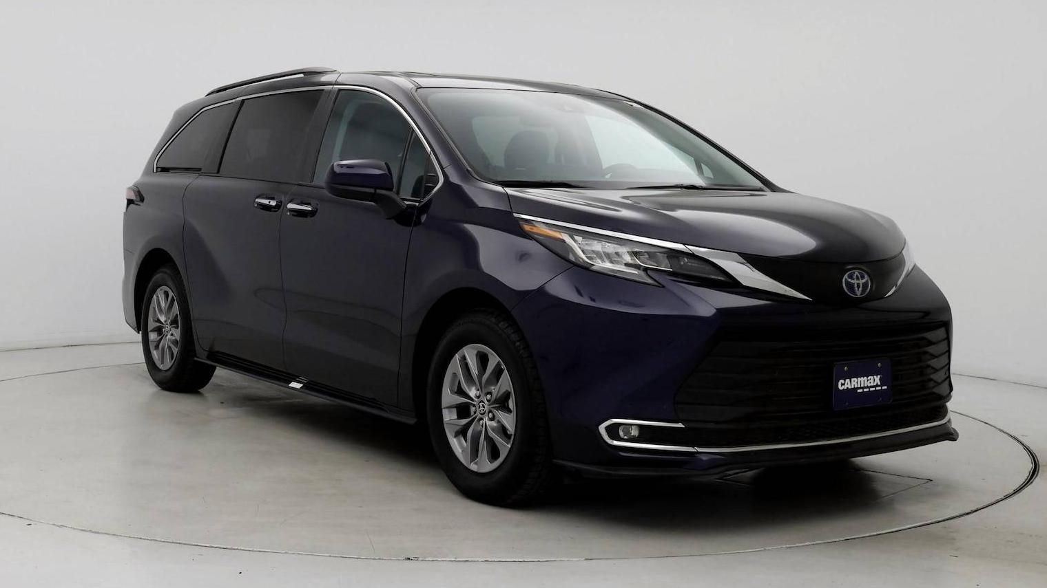 TOYOTA SIENNA 2023 5TDYRKEC5PS164536 image