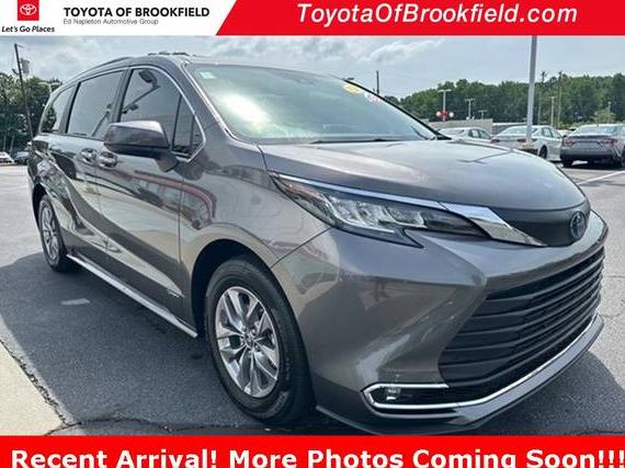 TOYOTA SIENNA 2023 5TDYRKEC3PS161019 image