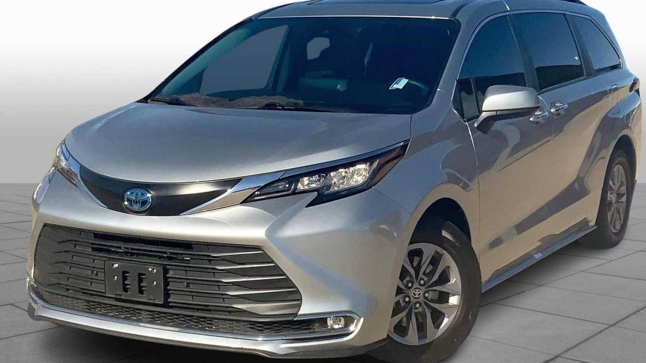 TOYOTA SIENNA 2023 5TDYRKECXPS163575 image