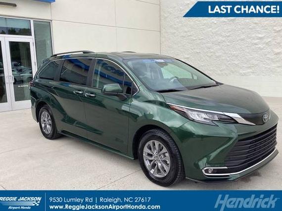 TOYOTA SIENNA 2023 5TDYRKEC5PS172023 image TOYOTA SIENNA 2023 5TDYRKEC5PS172023 image