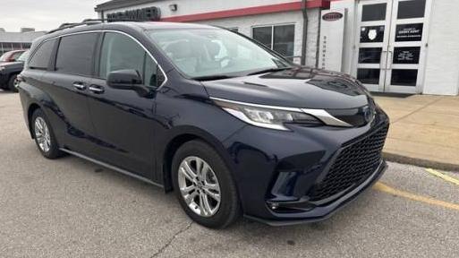 TOYOTA SIENNA 2023 5TDDSKFC4PS082850 image