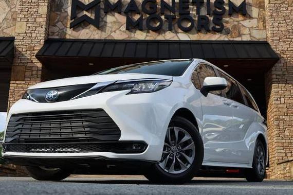 TOYOTA SIENNA 2023 5TDKRKEC1PS164510 image