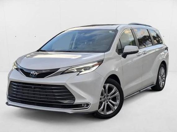 TOYOTA SIENNA 2023 5TDERKEC0PS177360 image